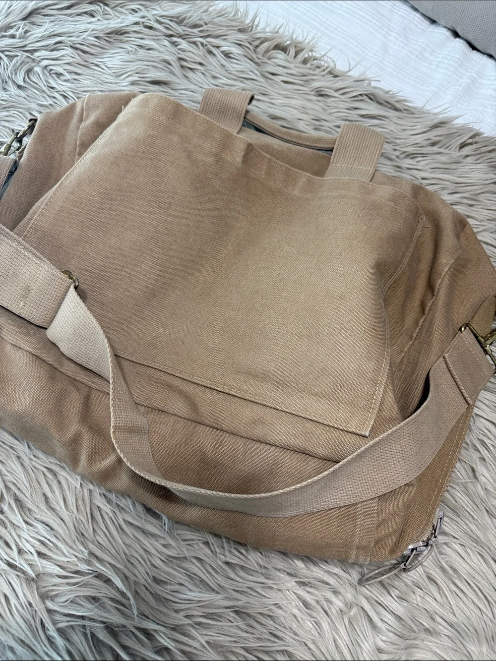 Lands' End Tan Canvas Messenger with Yosemite Patch
